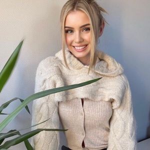 🌵🌙 HP🌙🌵 𝗡𝗪𝗧 𝗭𝗮𝗿𝗮 • Hooded Cable-knit Arm Warmers